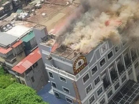 Hà Nội: Cháy lớn ở khách sạn Capital Garden