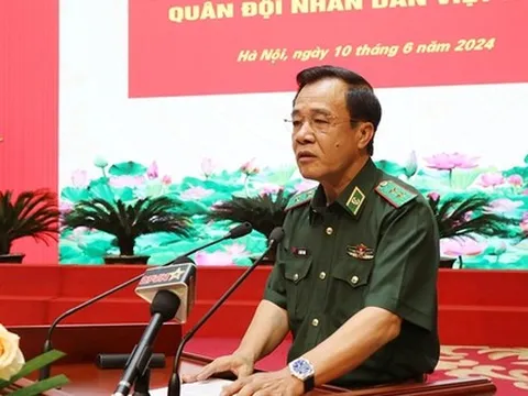 Đề nghị sửa đổi quy định về tiền lương; chức vụ, chức danh; tuổi nghỉ hưu đối với sĩ quan Quân đội