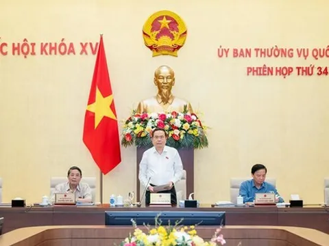 Ủy ban Thường vụ Quốc hội xem xét, thông qua Nghị quyết vị trí việc làm; cho ý kiến 9 dự án luật; quyết định nhiều vấn đề quan trọng