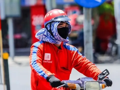 Miền Bắc nắng nóng gay gắt trước khi mưa lớn