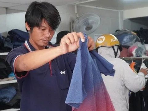 Chuyện lạ: Lấy lại mặt bằng cho thuê 10 triệu đồng/tháng để mở gian hàng 0 đồng phục vụ người nghèo