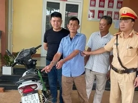 Bắt đối tượng trộm cắp xe máy sau 30 phút gây án
