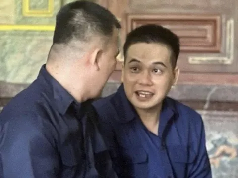 Hai thanh niên lĩnh án vì chém người sau tiệc mừng bạn ra tù