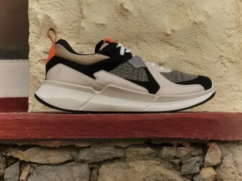 Chuyển động tự nhiên với giày ECCO BIOM®2.2 - Công nghệ NATURAL MOTION®