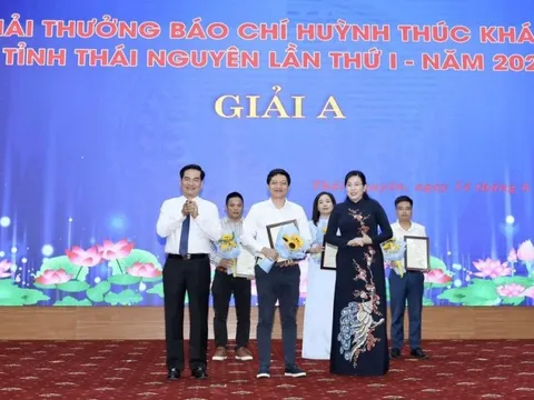 Người Đưa Tin đạt giải A giải thưởng Báo chí Huỳnh Thúc Kháng
