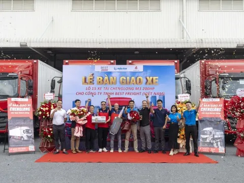 Chenglong Hải Âu bàn giao lô xe tải thùng cho BEST Express Việt Nam