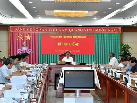 Đề nghị xem xét kỷ luật Ban Cán sự Đảng Bộ Tài chính nhiệm kỳ 2016-2021