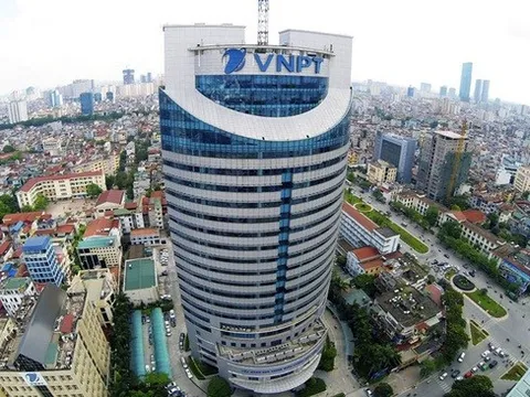 Lợi nhuận VNPT năm 2023 giảm hơn 40%, cầm 1,8 tỷ USD gửi ngân hàng hưởng lãi 8 tỷ đồng/ngày