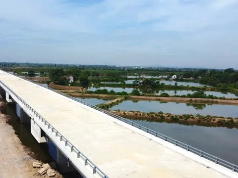 Đằng sau cây cầu vượt cạn hơn 400 tỷ dài nhất tỉnh Thanh Hóa