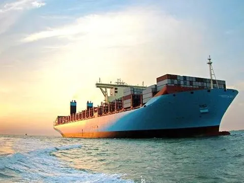 Vừa công bố cổ tức cao nhất lịch sử đem lại tỷ suất gấp đôi gửi tiết kiệm, cổ phiếu của một công ty hàng hải ngay lập tức tăng hết biên độ