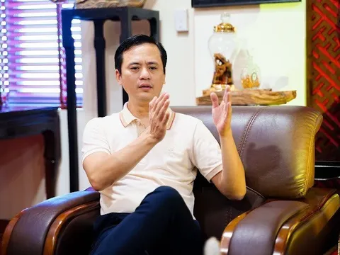 Artist Thành Gốm Việt cha đẻ của mô hình “Chợ đêm trên mây”