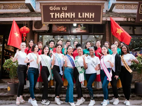 Hoa hậu Du lịch Thế giới 2022 khám phá nét đẹp Bát Tràng