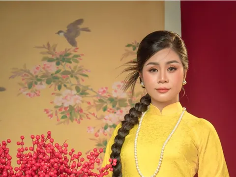 Hoa hậu Hồng Linh khoe vẻ đẹp sắc sảo trong bộ ảnh đón năm mới