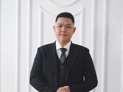 Phú Trọng - Hành trình bền bỉ từ Chuyên viên Bất động sản đến Chuyên gia Chứng khoán hàng đầu