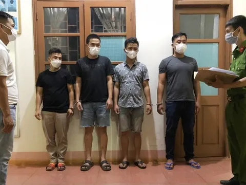 Tạm giữ nhóm đối tượng đâm chết người