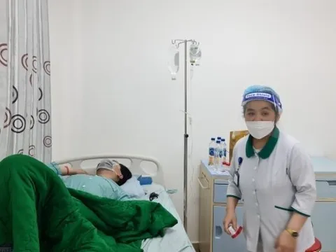 Đề nghị xử phạt 2 hộ kinh doanh bánh mỳ gây ngộ độc