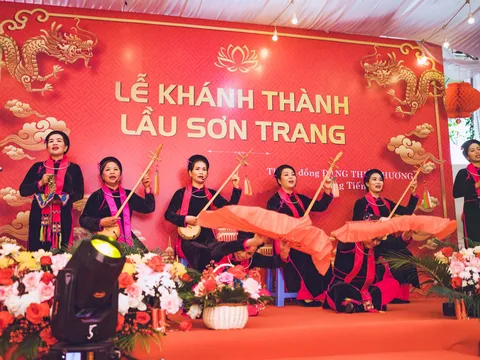 Cô đồng Đặng Thiên Hương tận tín tận tâm phát tâm công đức